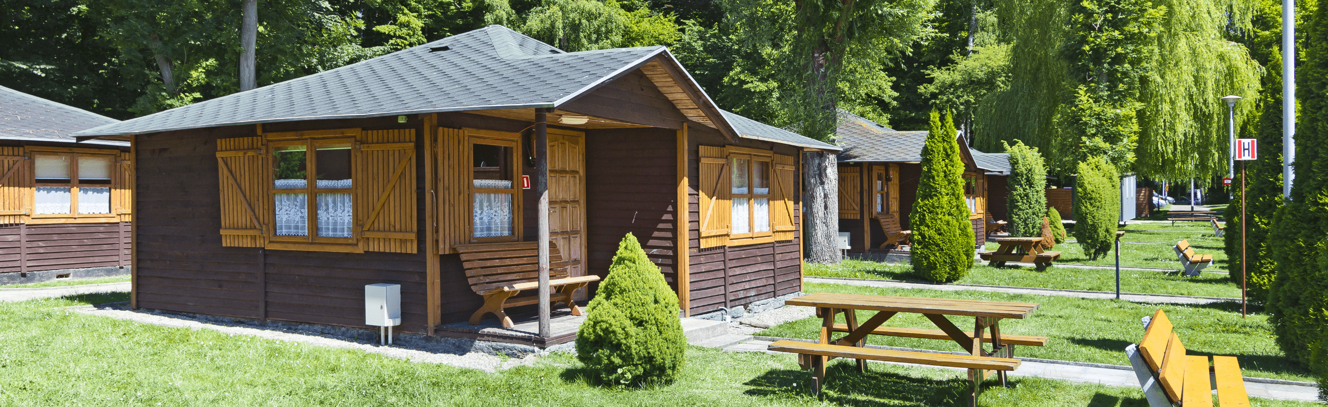 Photograph of a lodge exterior